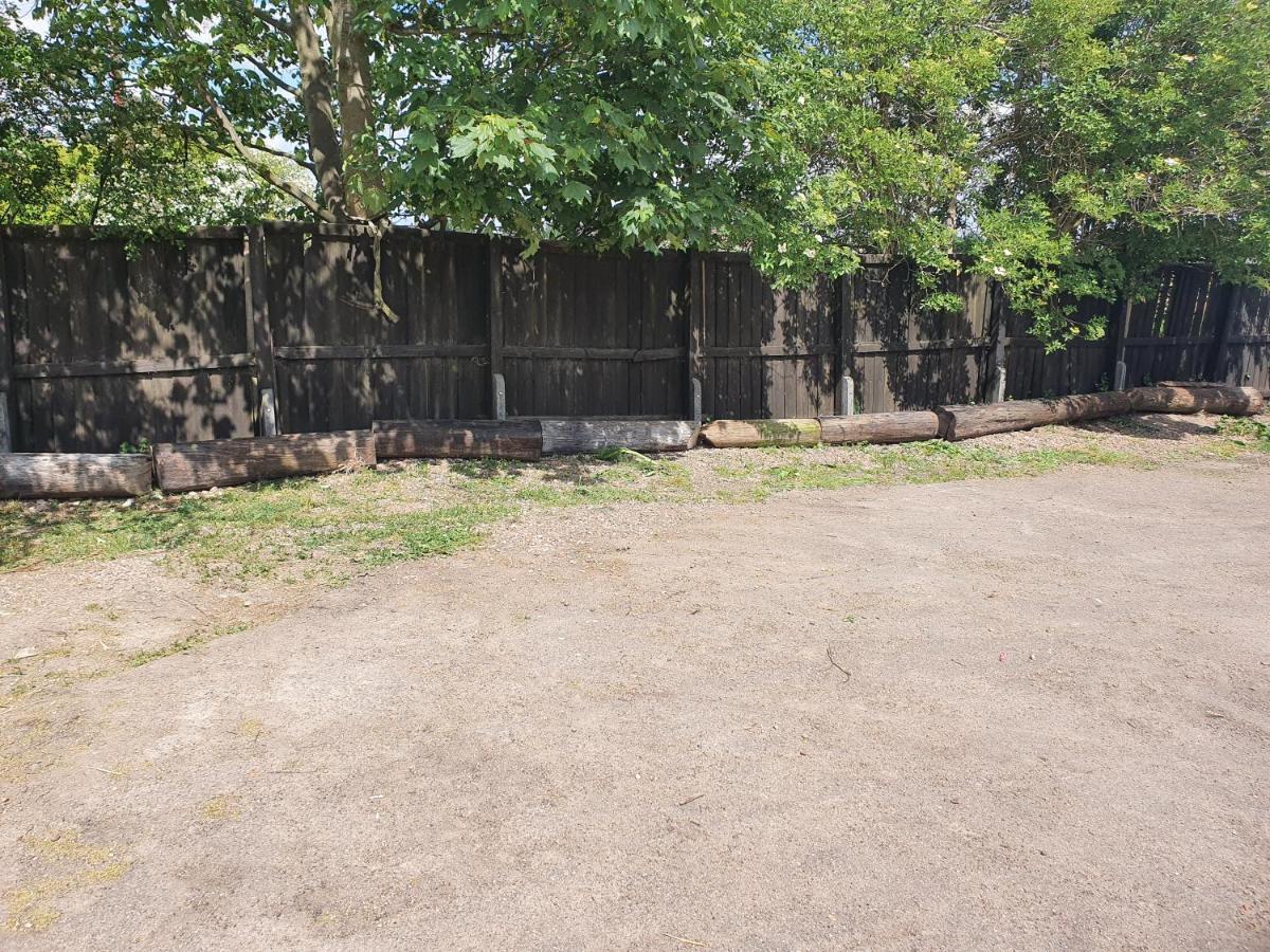 Sherwood Bungalow 3 Bedroom Entire Property บอสตัน ภายนอก รูปภาพ