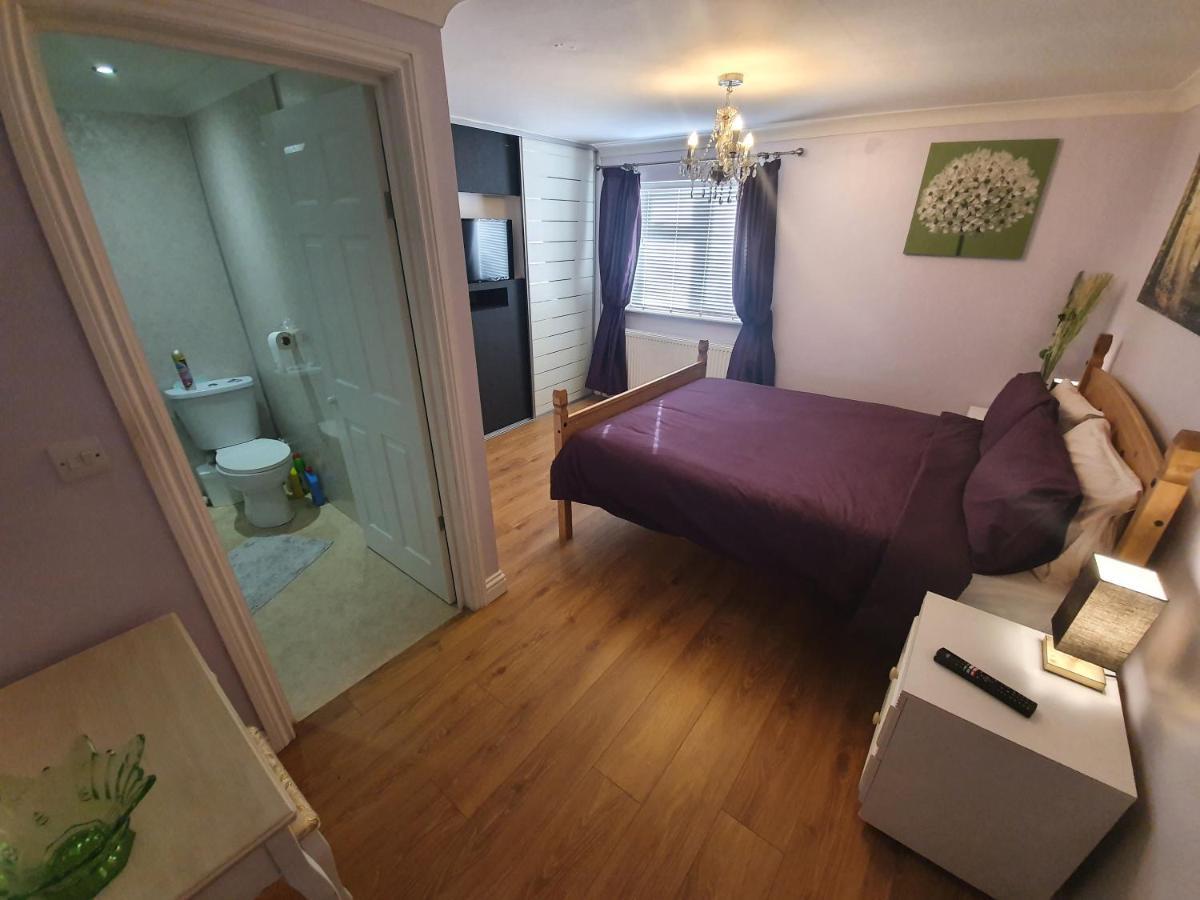 Sherwood Bungalow 3 Bedroom Entire Property บอสตัน ภายนอก รูปภาพ